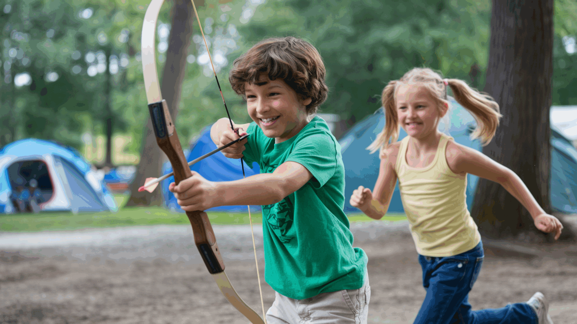 kamp met archery tag kinderen